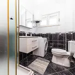Beautiful In Okrug Gornji With Wifi Apartman Trogir